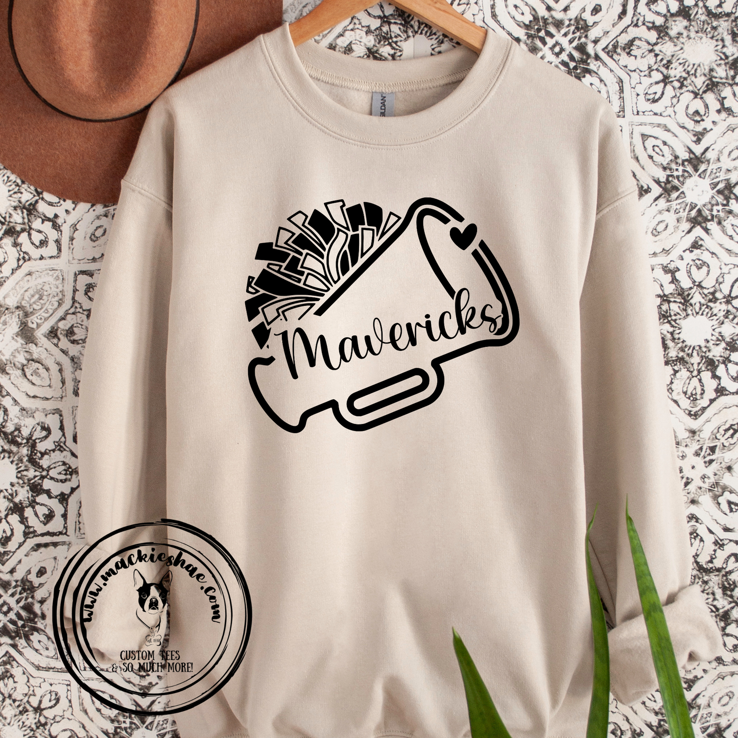 Mavs- Mavericks Cheer Megaphone Pom Sand Crewneck Sweatshirt