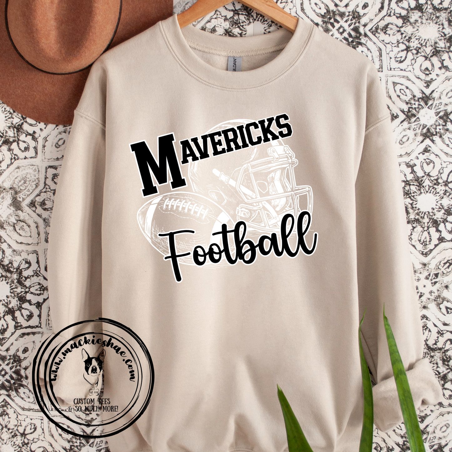 Mavs- Mavericks Football with Ball and Hemet Sand Crewneck Sweatshirt